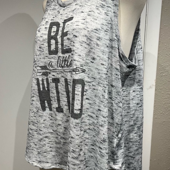 Wound Up Gray Sleeveless Muscle Tee Relaxed Fit - Picture 12 of 16